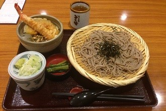 Delicious Soba with Seaweed On Top and Tempura with Tea